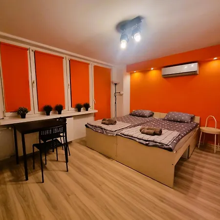 Orange Apartment Kraków-3